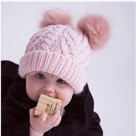 UGG Double pom-pom beanie hat for baby - Picture 5 of 5